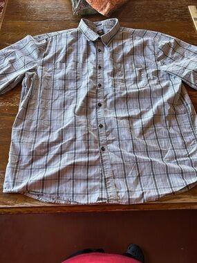 Dickies Men's Light Gray Plaid Button-Down Shirt